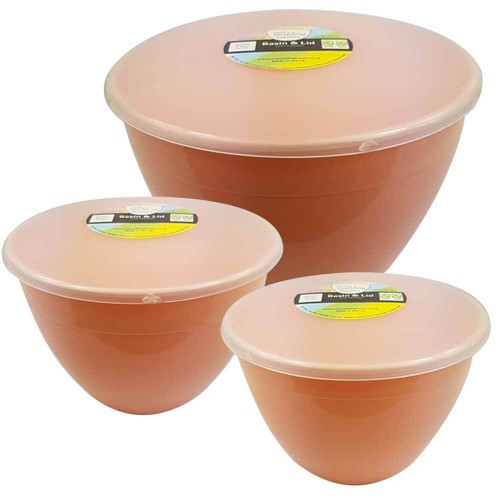 Pudding basins with - basins, lids